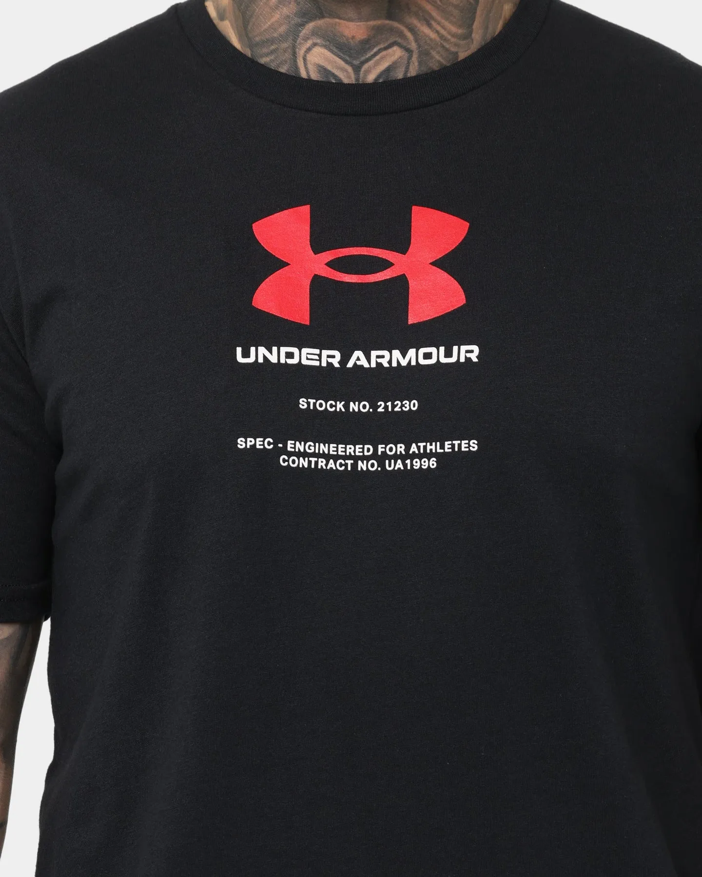 Under Armour Engineered Symbol Short Sleeve T-Shirt Black/Red